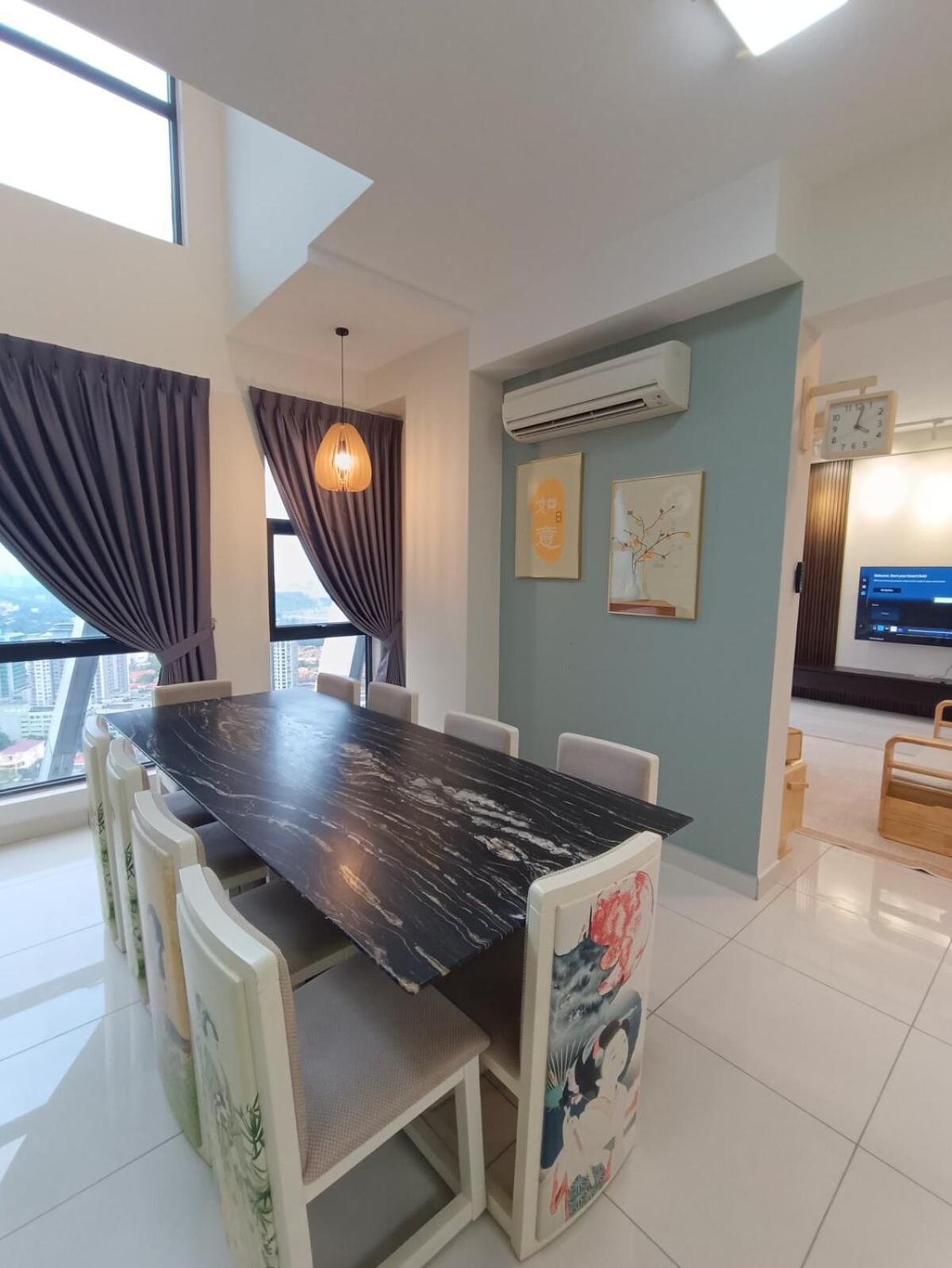 Arte Mont Kiara 4br 8pax-10pax, 10mins To Klcc