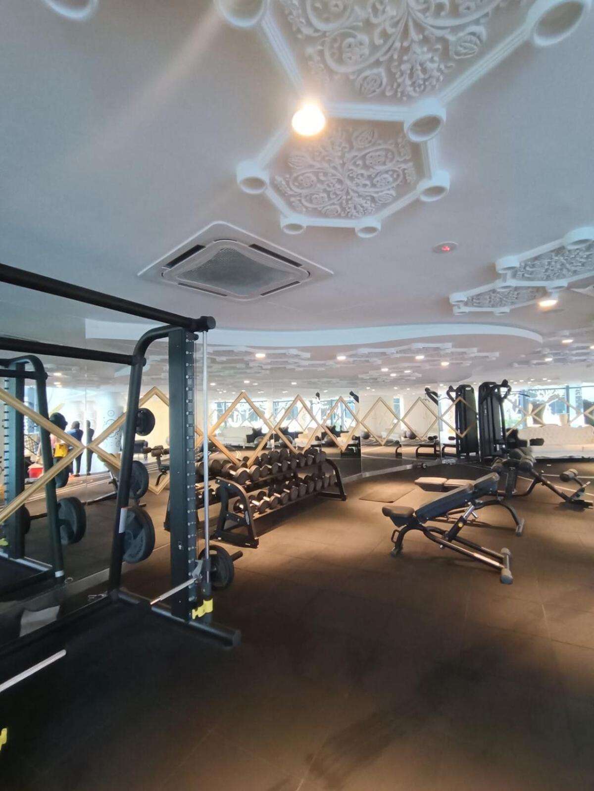 Arte Mont Kiara 4br 8pax-10pax, 10mins To Klcc * Kuala Lumpur