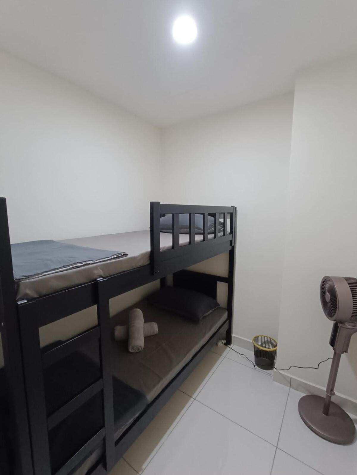 Arte Mont Kiara 4br 8pax-10pax, 10mins To Klcc Pangsapuri Kuala Lumpur